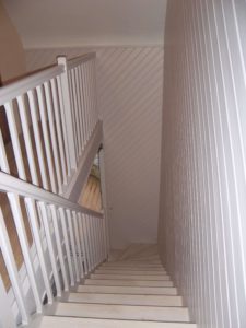 styl-stair-44-habillage-escalier-cote-decoration-trompe-oeil-marbre-rosace-imitation-01